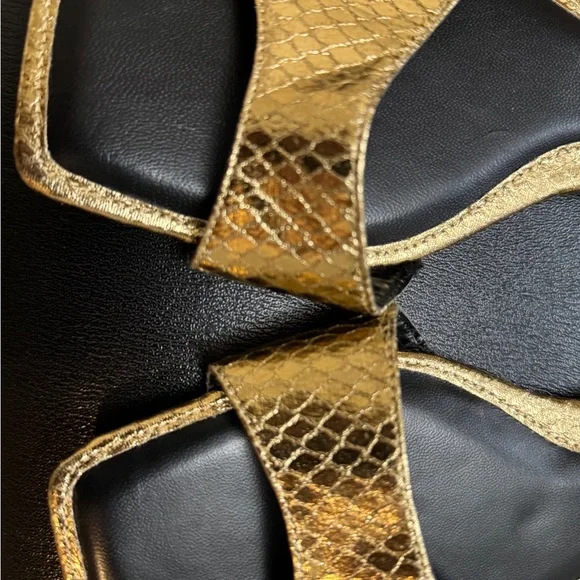 Zara Gold and Black Sandals with Luxurious Design - Picture 3 of 4